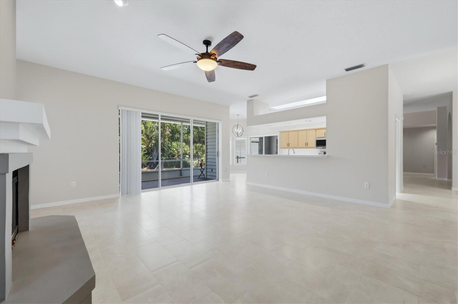 LAKES ESTATES 3 OF SARASOTA - Residential