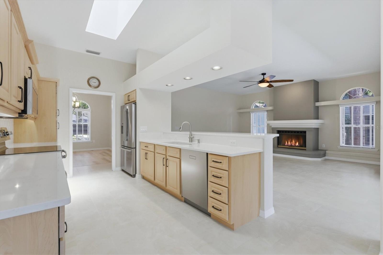 LAKES ESTATES 3 OF SARASOTA - Residential