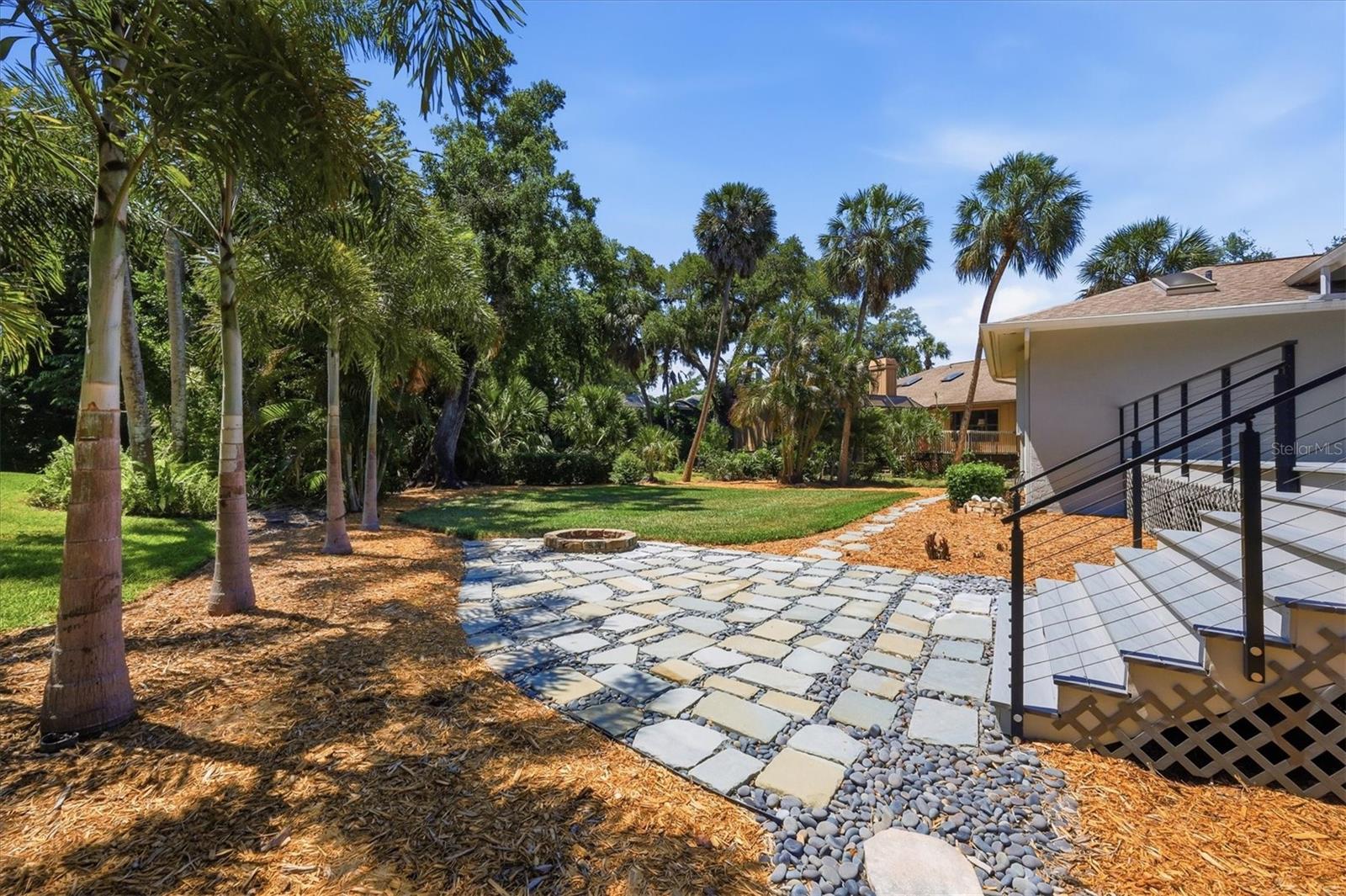 LAKES ESTATES 3 OF SARASOTA - Residential