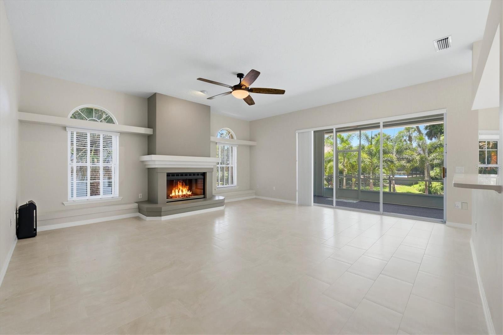 LAKES ESTATES 3 OF SARASOTA - Residential