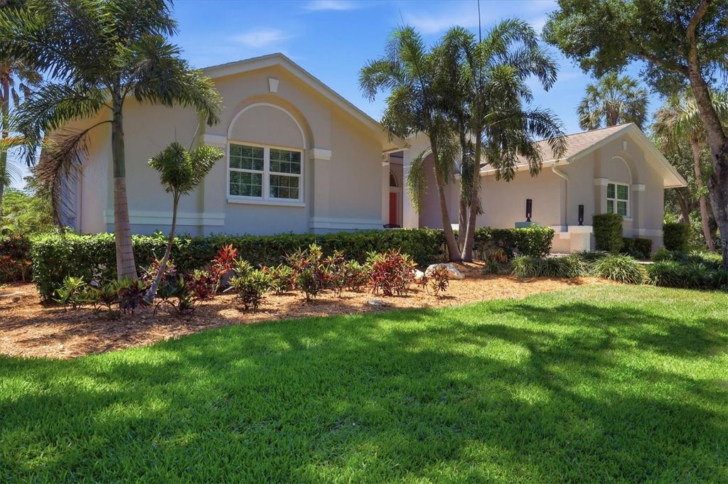 Photo of 4734 E Trails Drive, Sarasota, FL 34232 (MLS # A4693997)