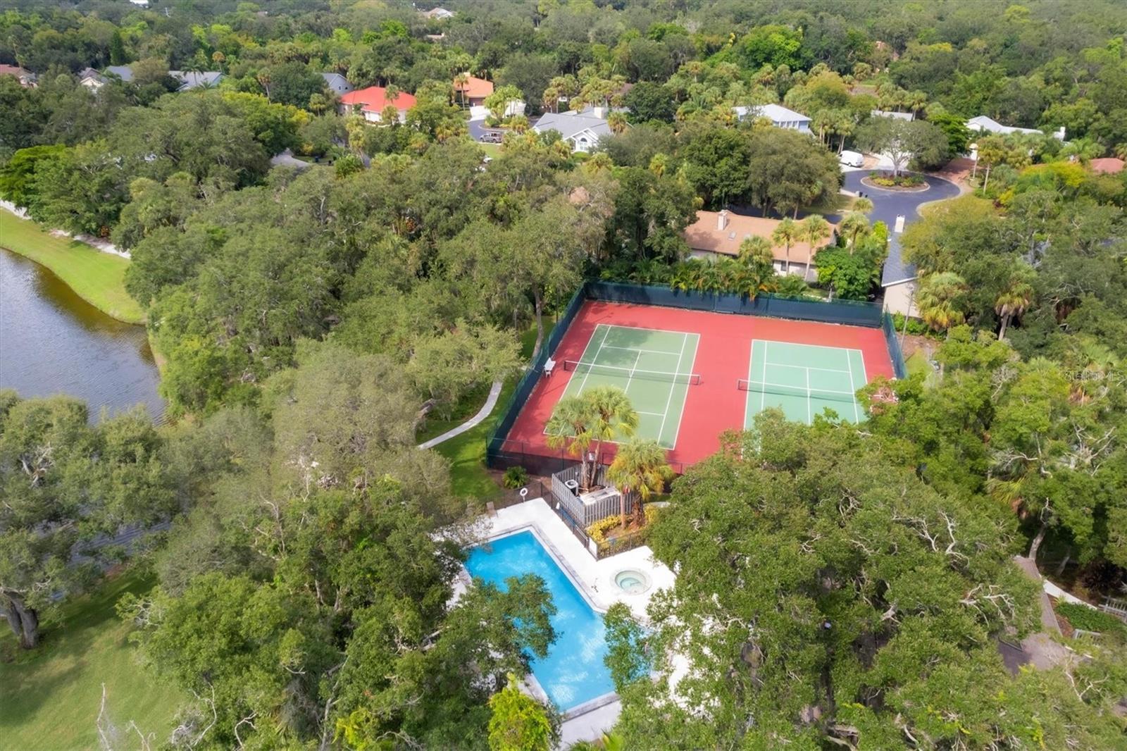 LAKES ESTATES 3 OF SARASOTA - Residential