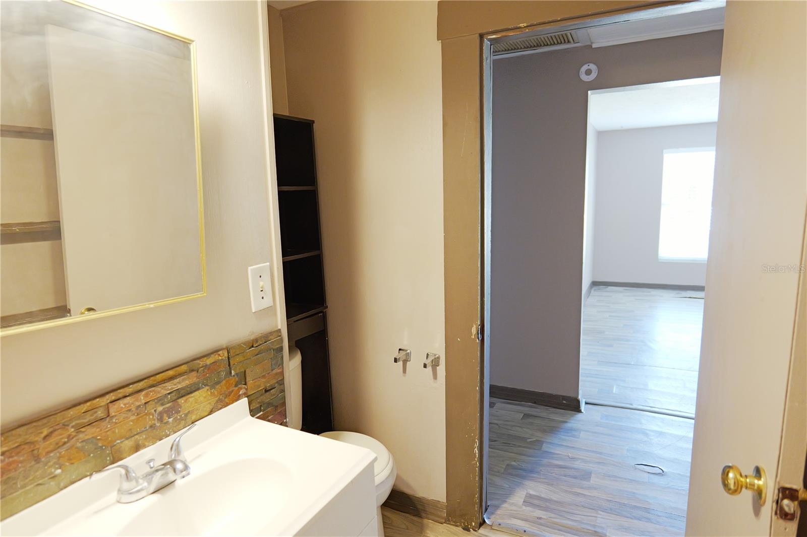 CAROLINA TENNESSEE - Residential