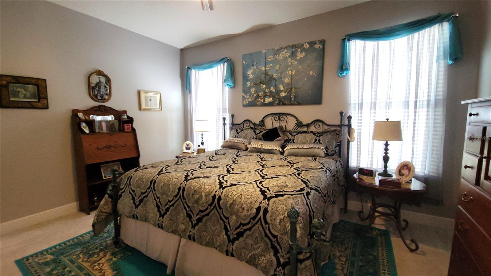 RIDGEWOOD CROSSING - Residential