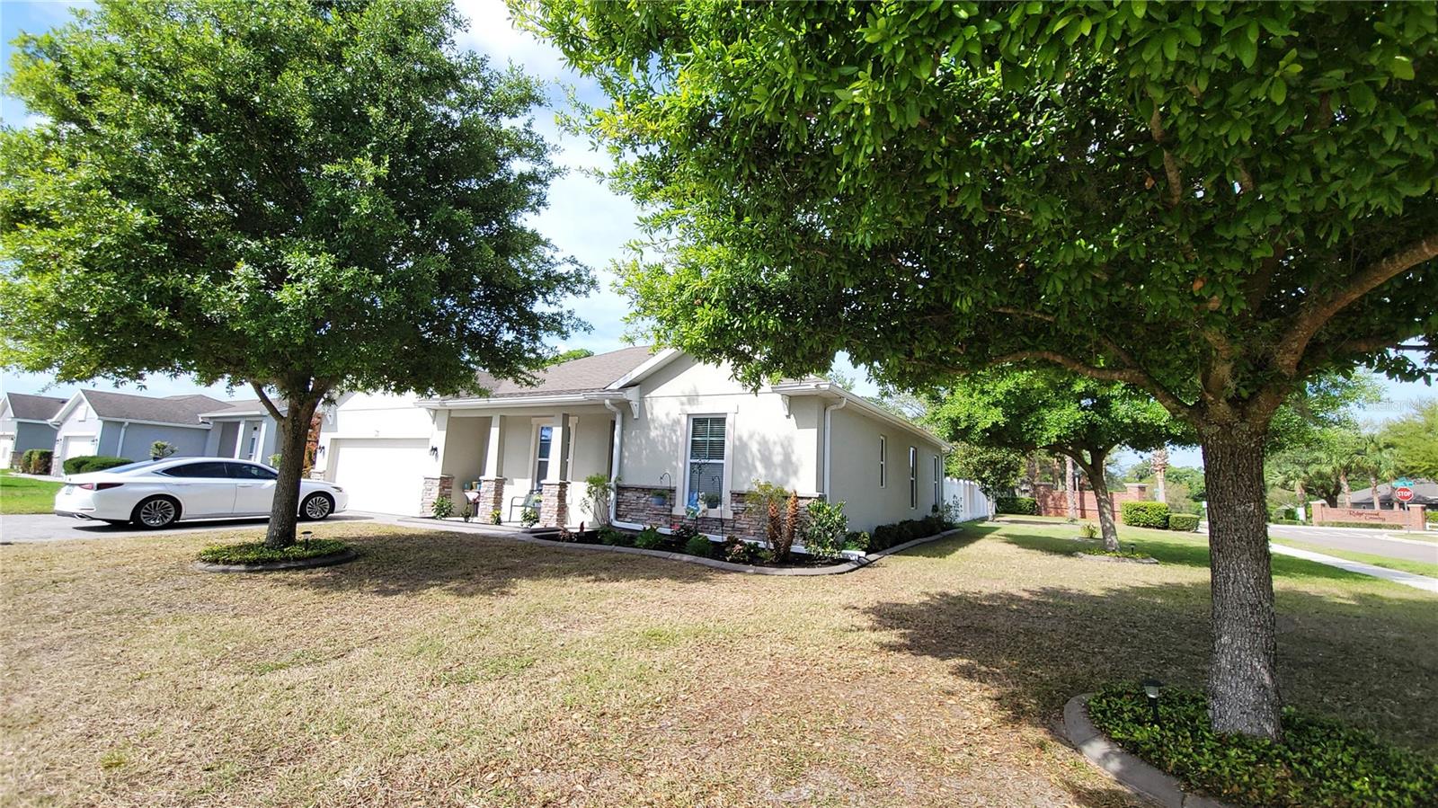 RIDGEWOOD CROSSING - Residential