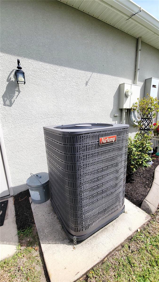 RIDGEWOOD CROSSING - Residential