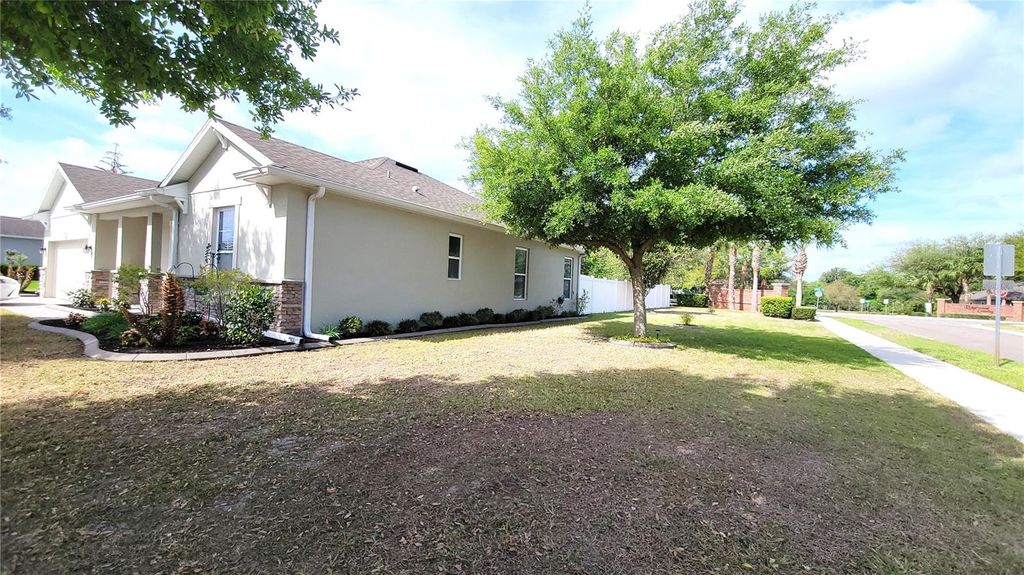 Photo of 600 Sugar Ridge Dr, Deland, FL 32720 (MLS # V4948248)