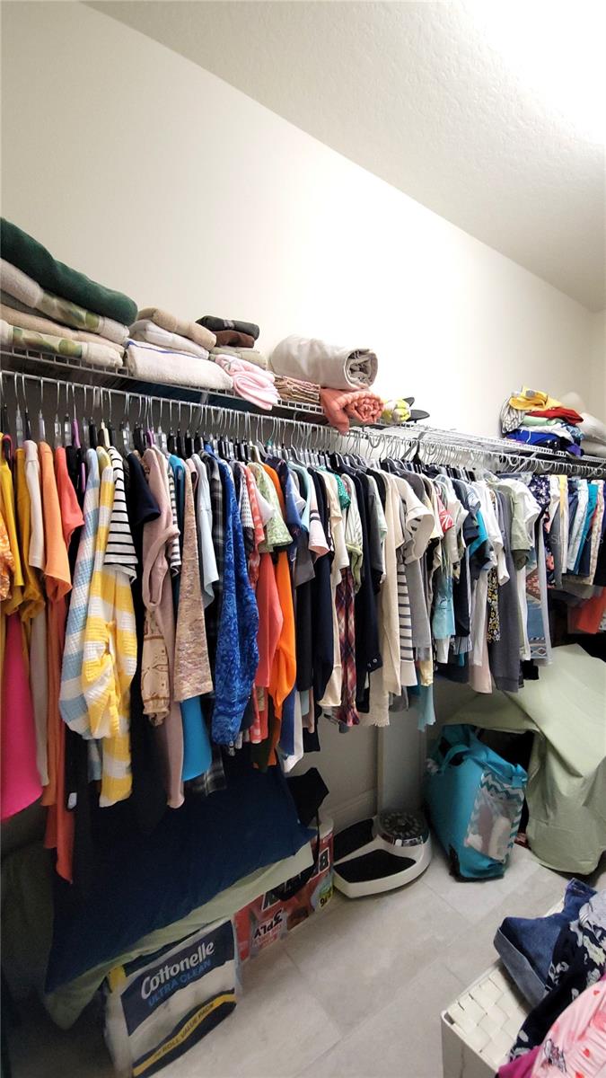 RIDGEWOOD CROSSING - Residential