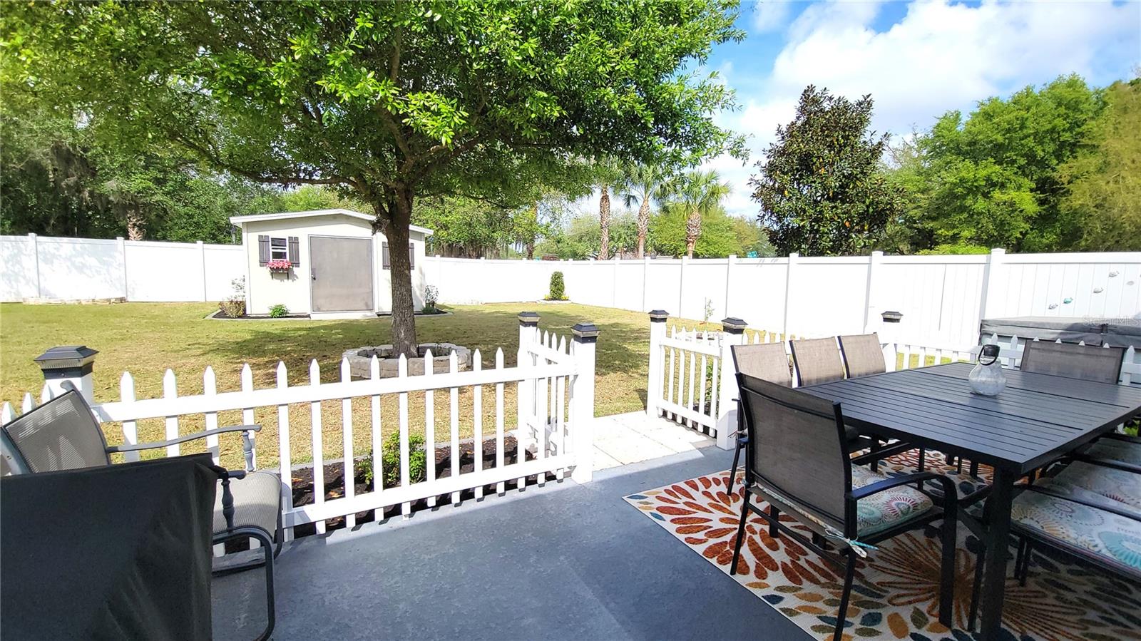 RIDGEWOOD CROSSING - Residential