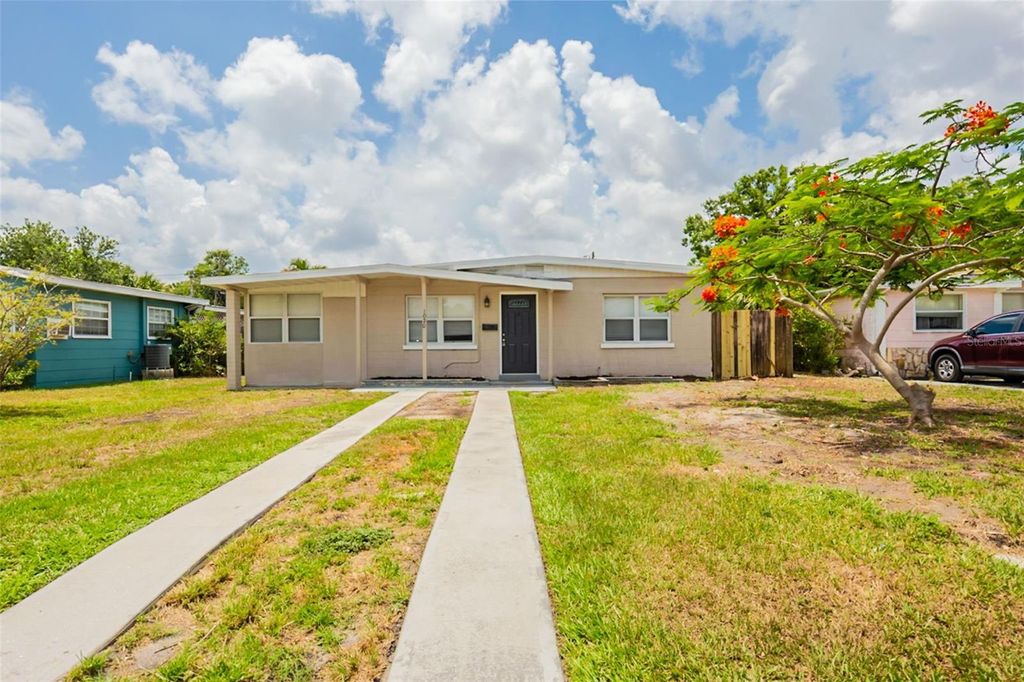 Photo of 1020 58th Avenue N, St Petersburg, FL 33703 (MLS # O6313709)