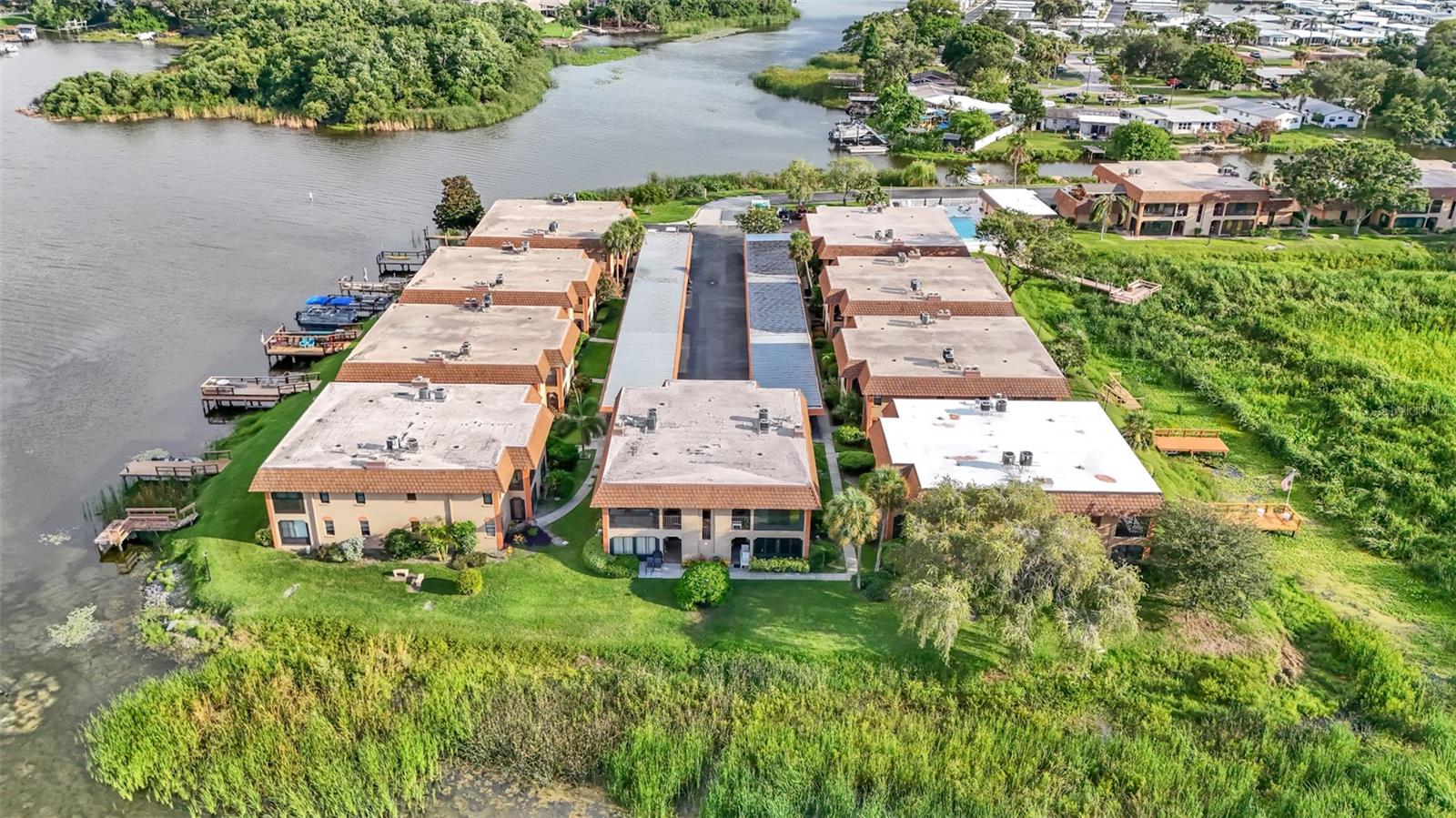 WILLOW POINT CONDO - Residential