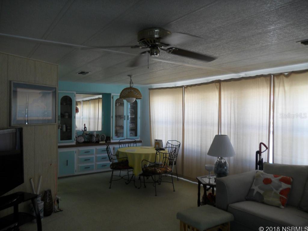 Laurelwood Mobile Estates Unit 01 - Residential