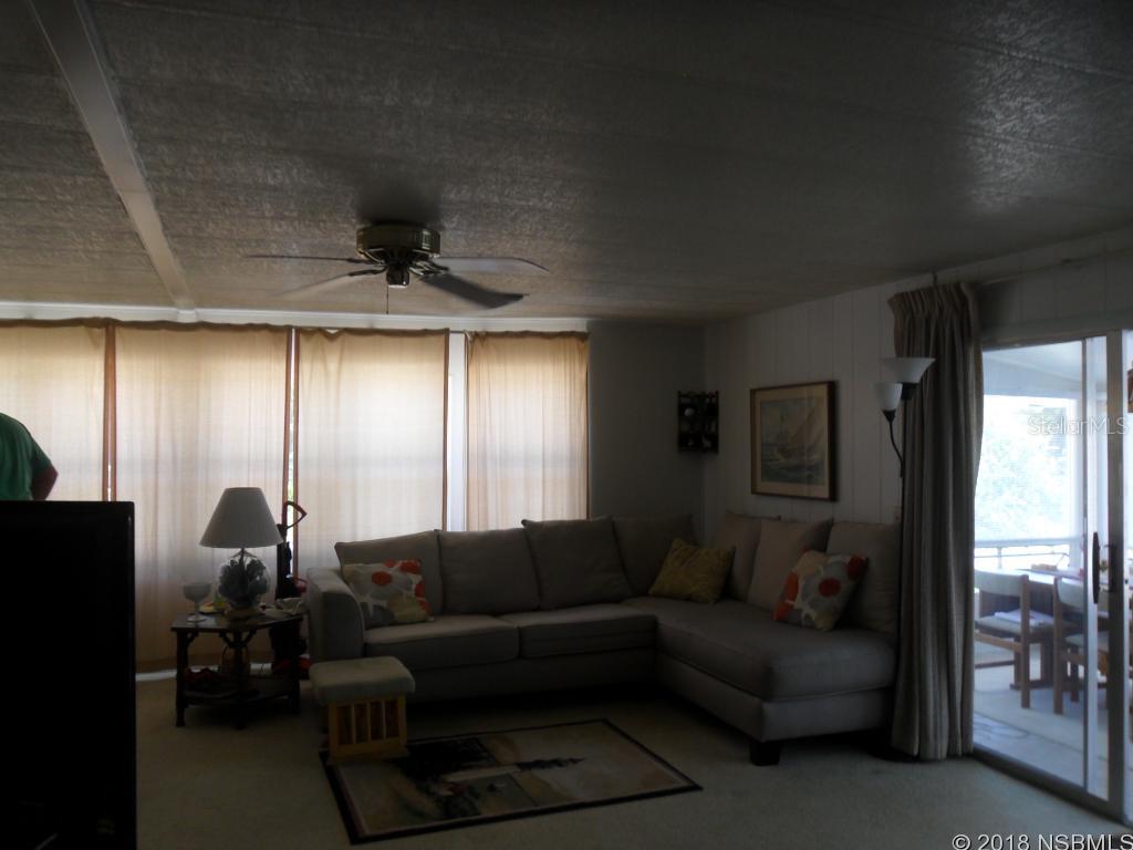 Laurelwood Mobile Estates Unit 01 - Residential