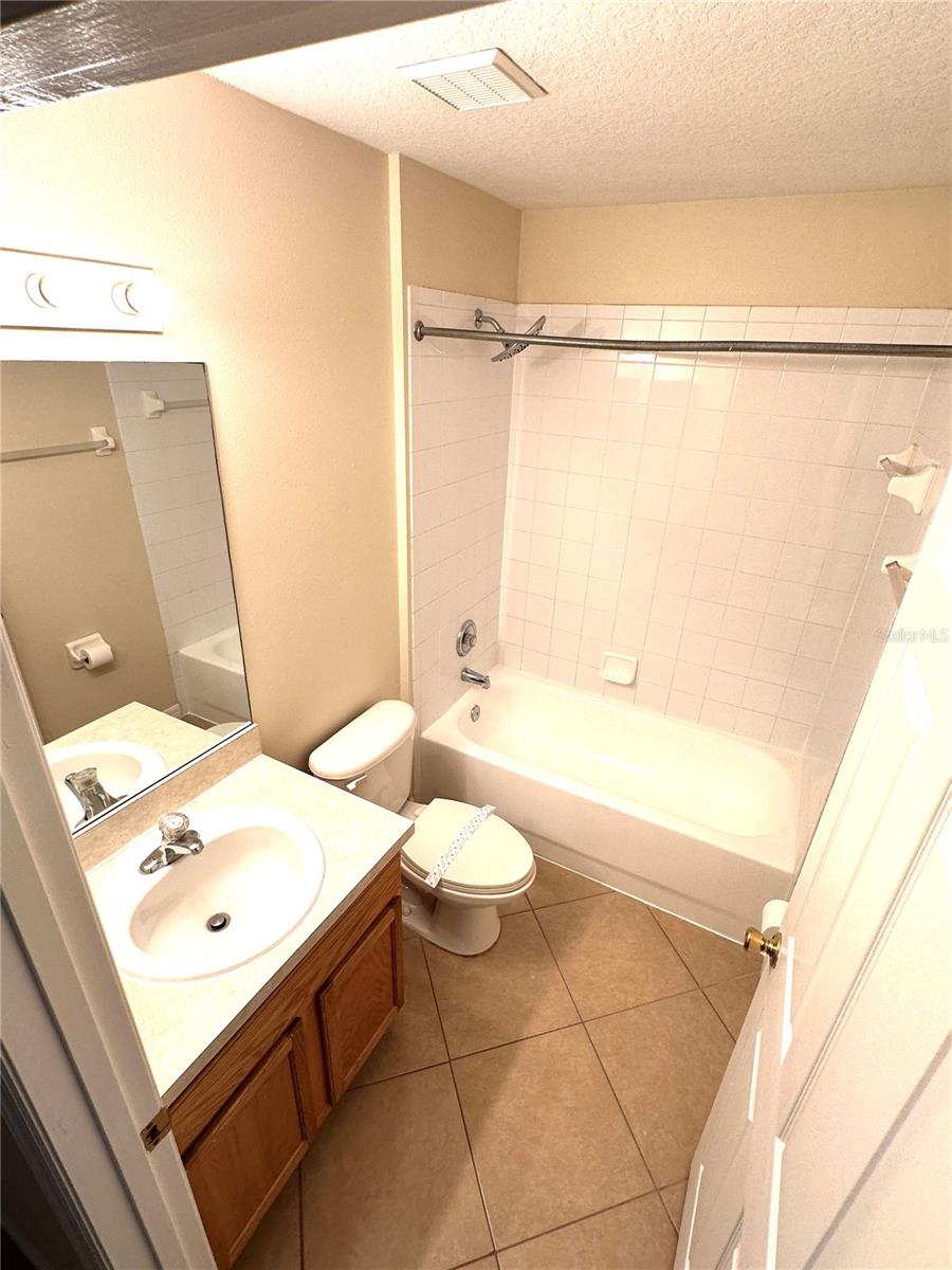 LEGACY PARK PH 01 - Residential Lease