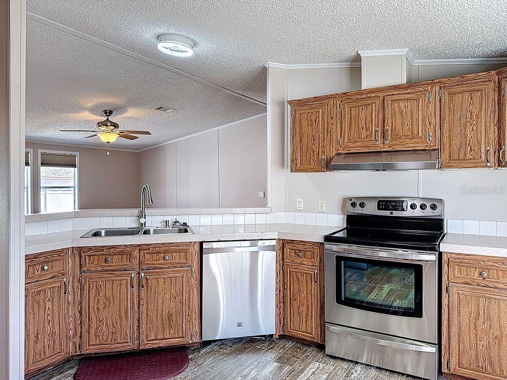 BRUSSELS BOY PH I & II - Residential