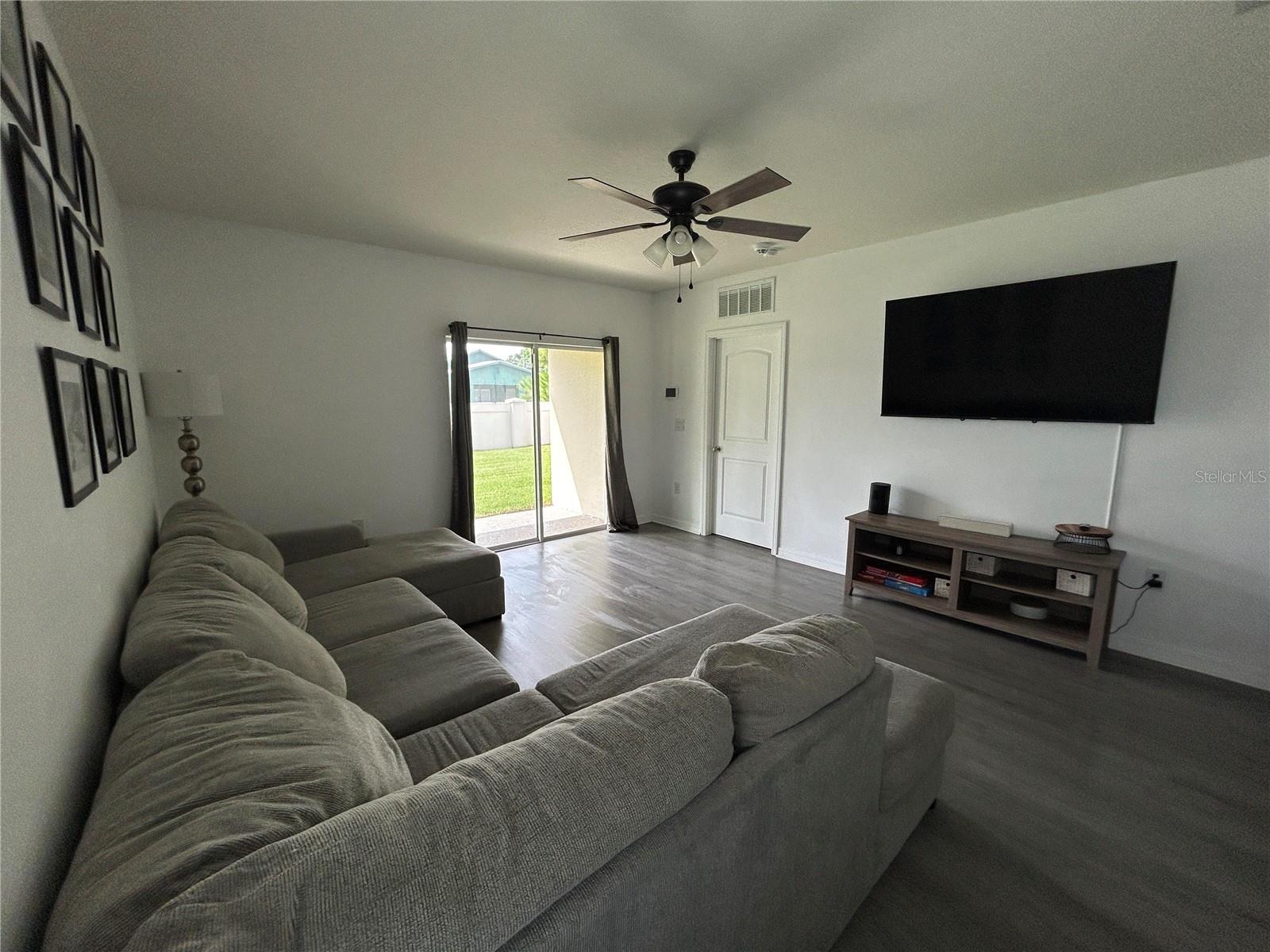 RIVERBEND AT CAMERON HEIGHTS PH 3 - Residential Lease