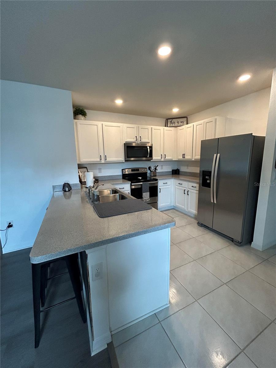 RIVERBEND AT CAMERON HEIGHTS PH 3 - Residential Lease