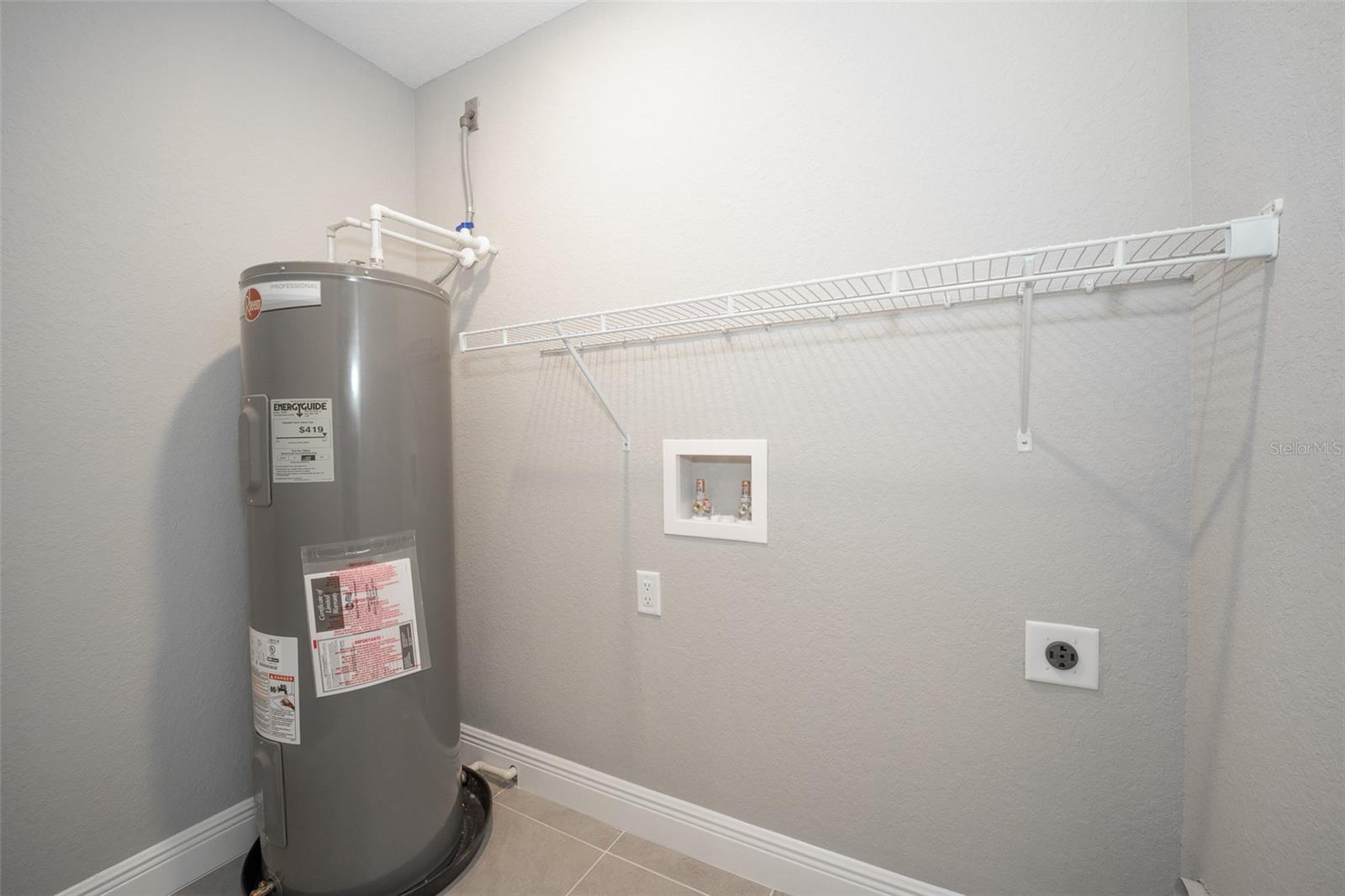 ORANGE BLOSSOM UN 5 - Residential Lease