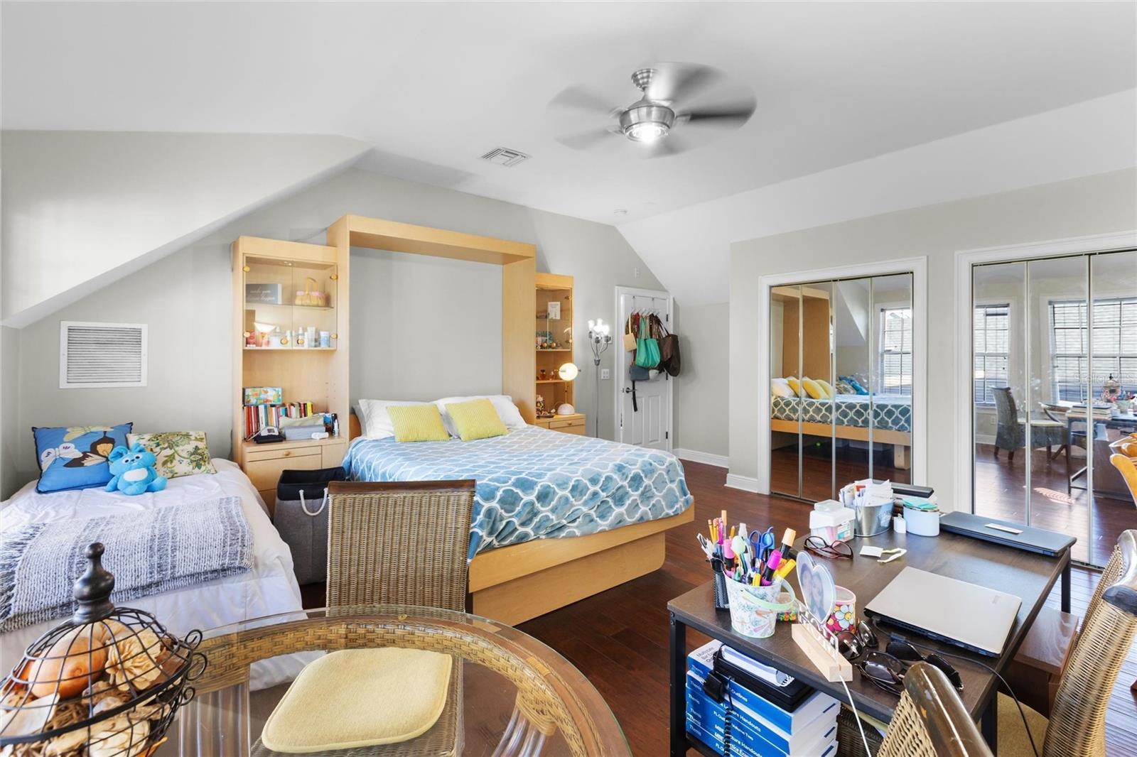 CELEBRATION VILLAGE UNIT 2 - Residential