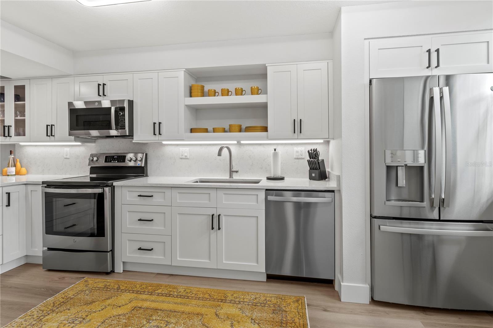 BAYPORT BCH & TEN PH B - Residential Lease