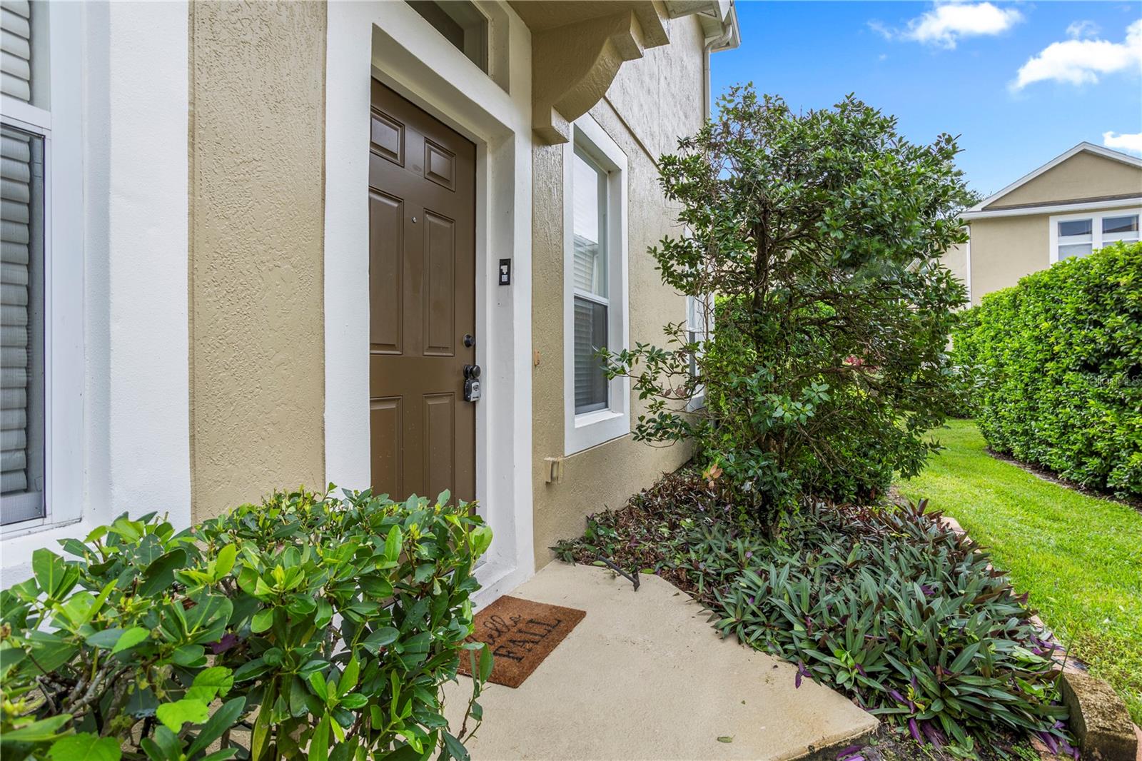 VISTAS AT LAKE HOWELL - Residential Lease