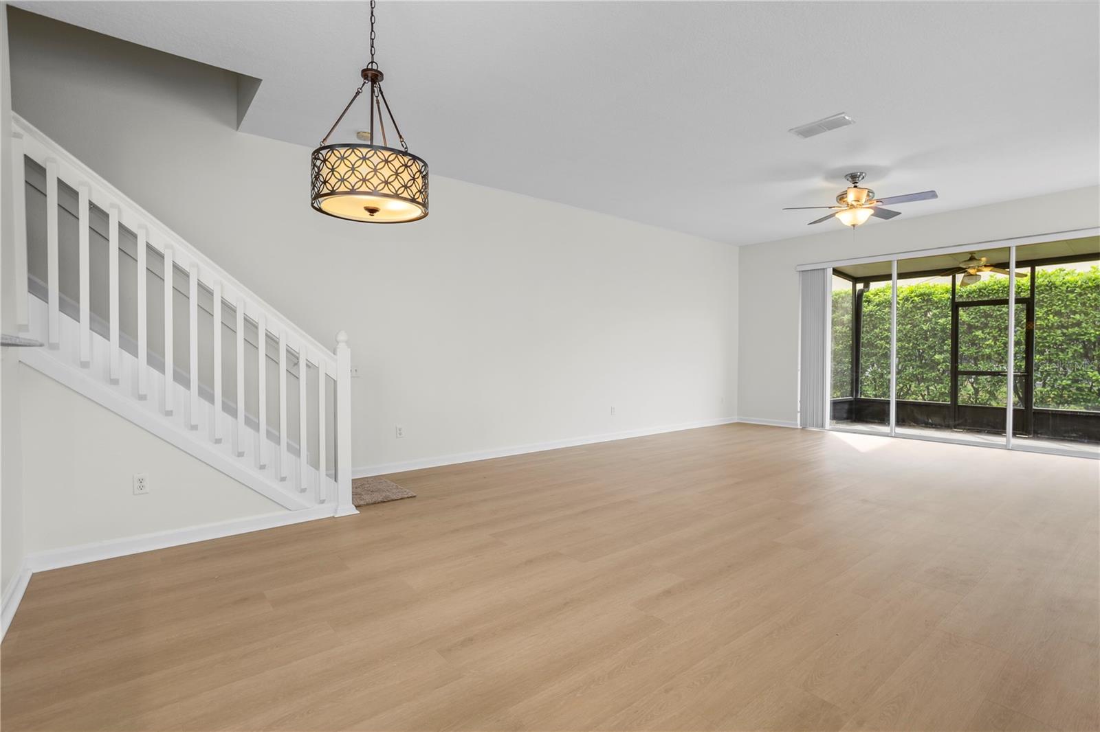 VISTAS AT LAKE HOWELL - Residential Lease