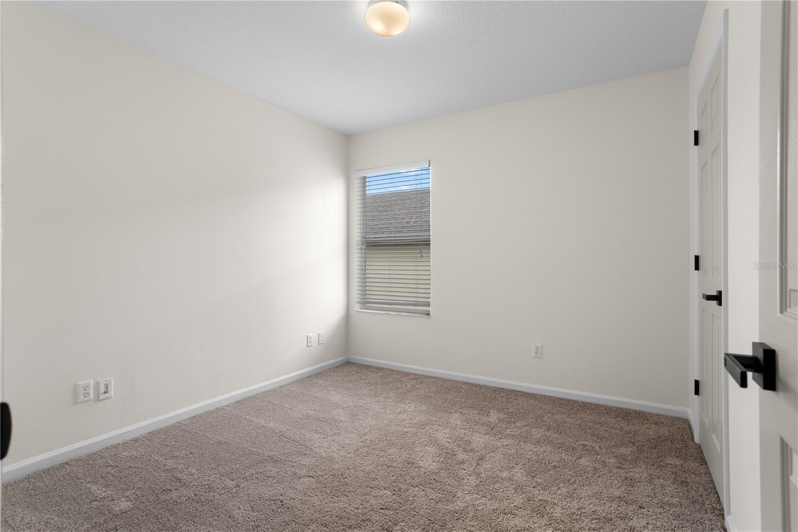 VISTAS AT LAKE HOWELL - Residential Lease