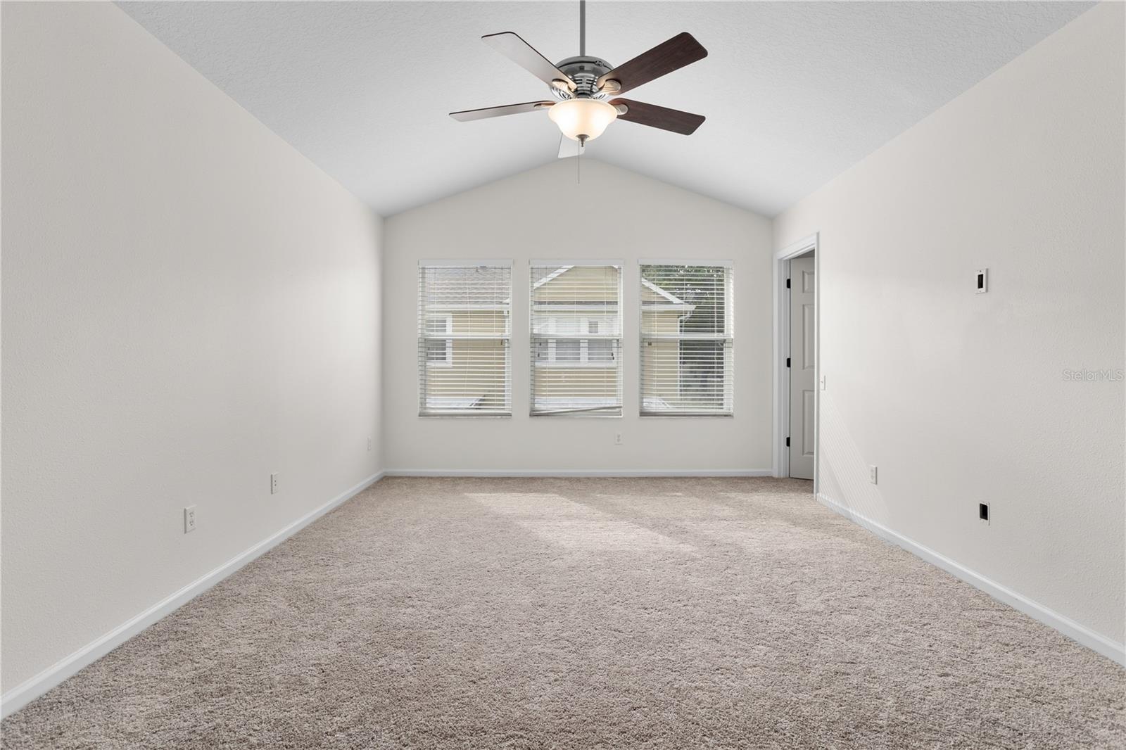 VISTAS AT LAKE HOWELL - Residential Lease