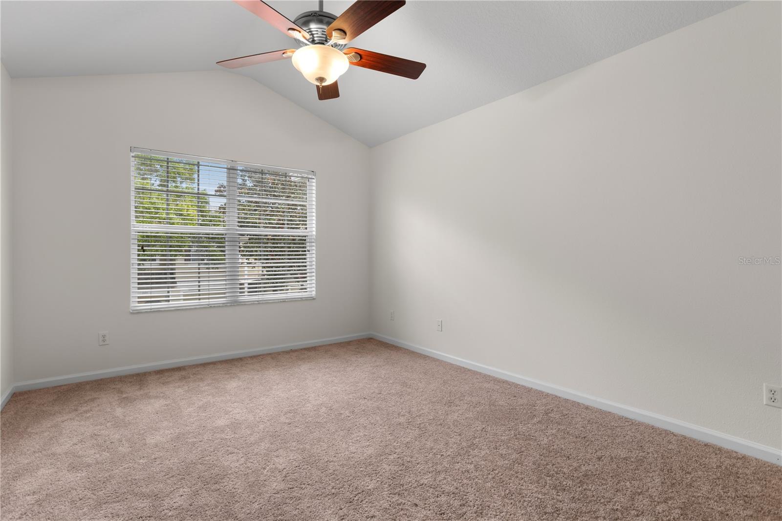 VISTAS AT LAKE HOWELL - Residential Lease