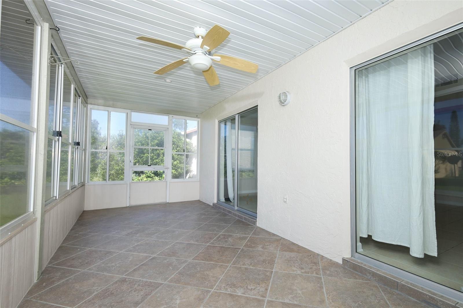 LAKE RIDGE VILLAGE - Residential