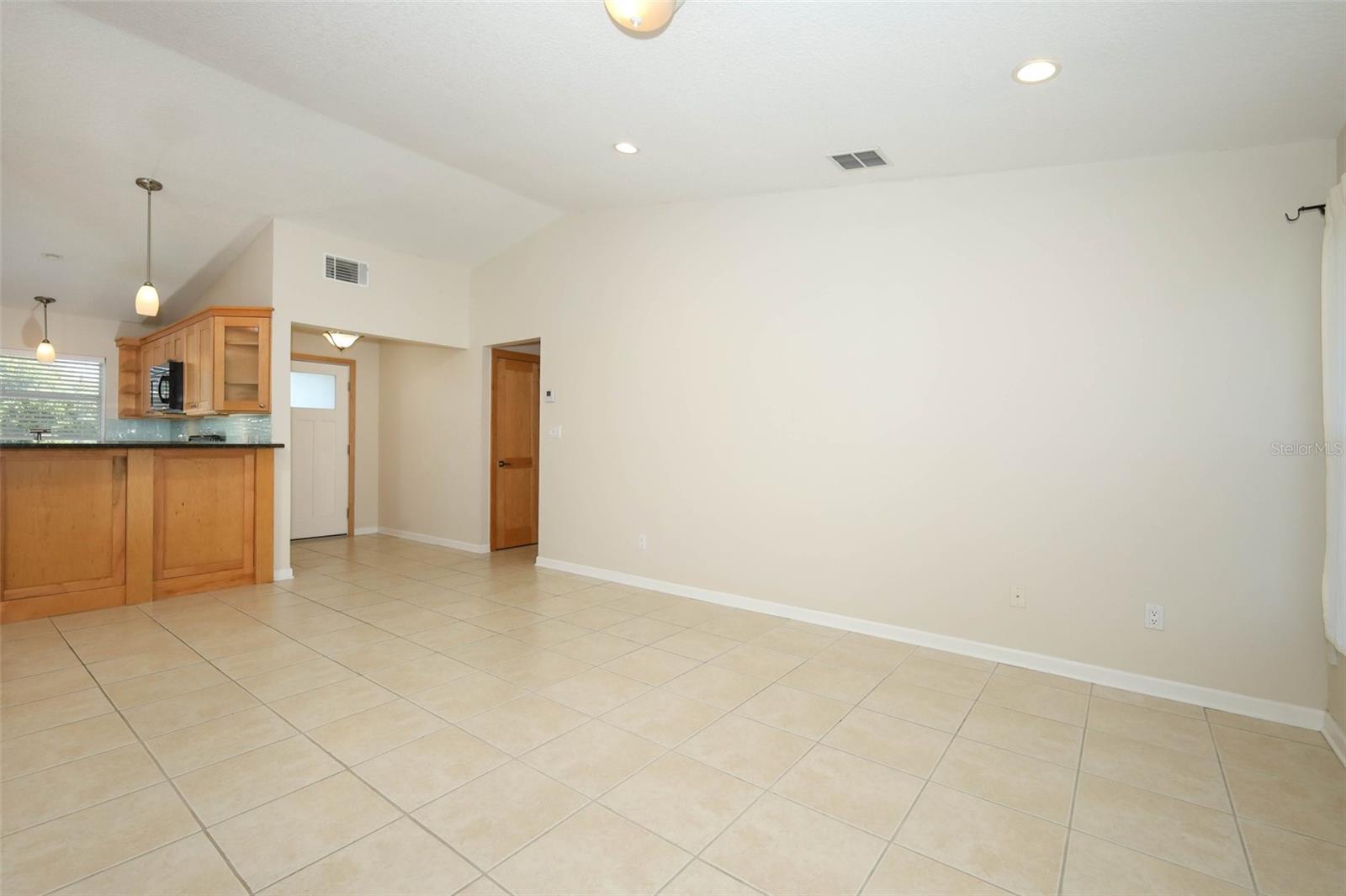 LAKE RIDGE VILLAGE - Residential