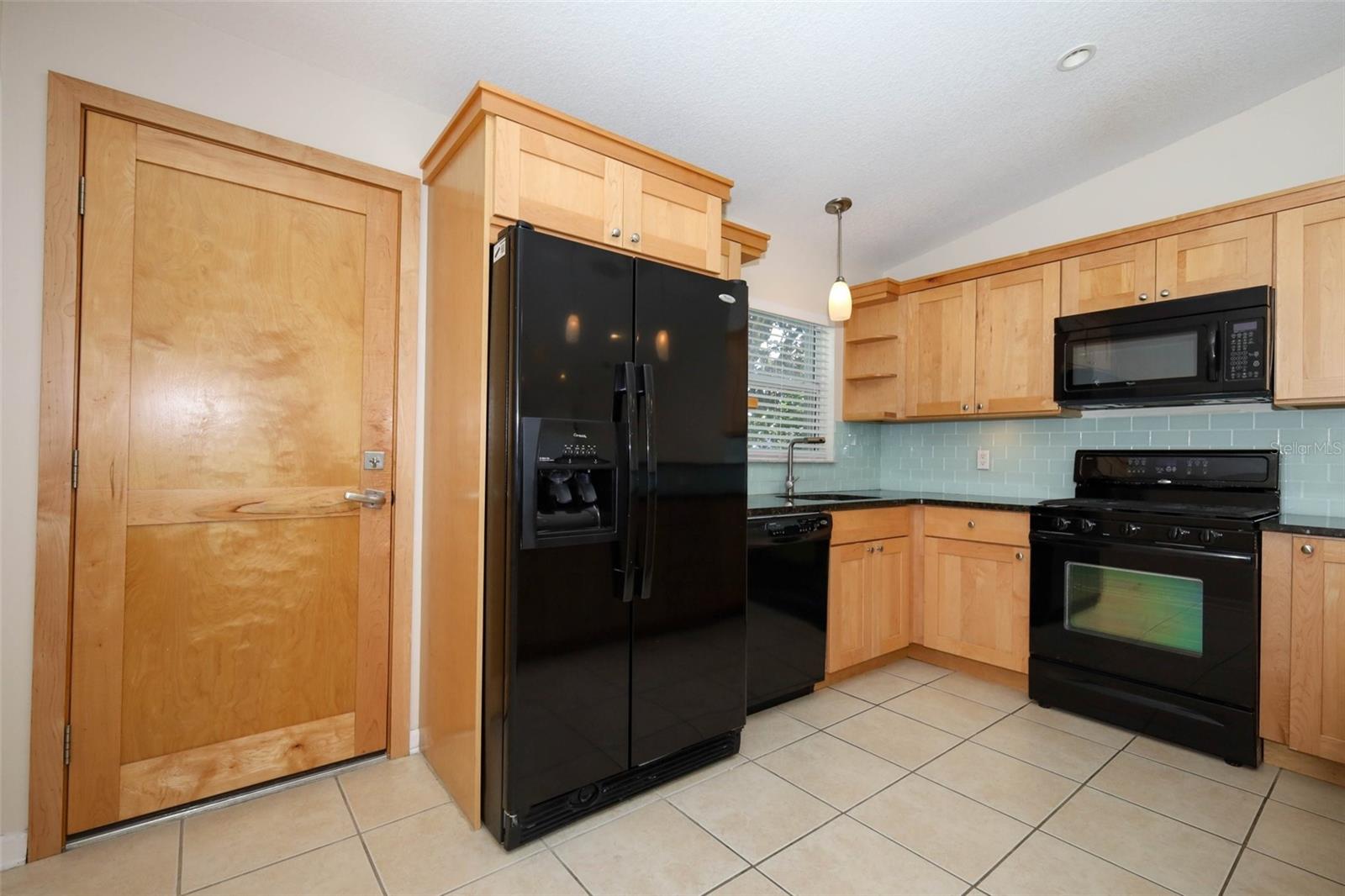 LAKE RIDGE VILLAGE - Residential