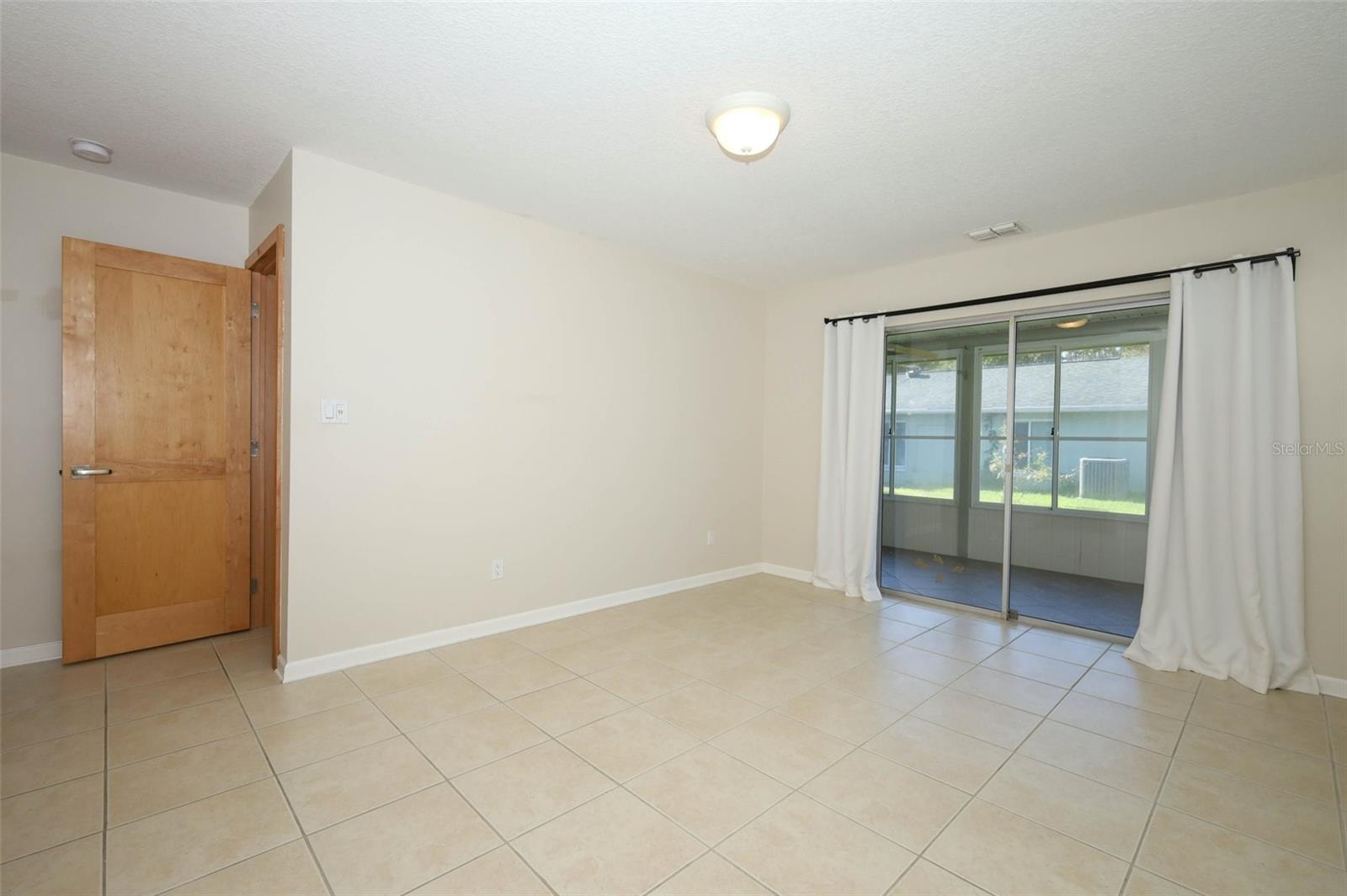 LAKE RIDGE VILLAGE - Residential