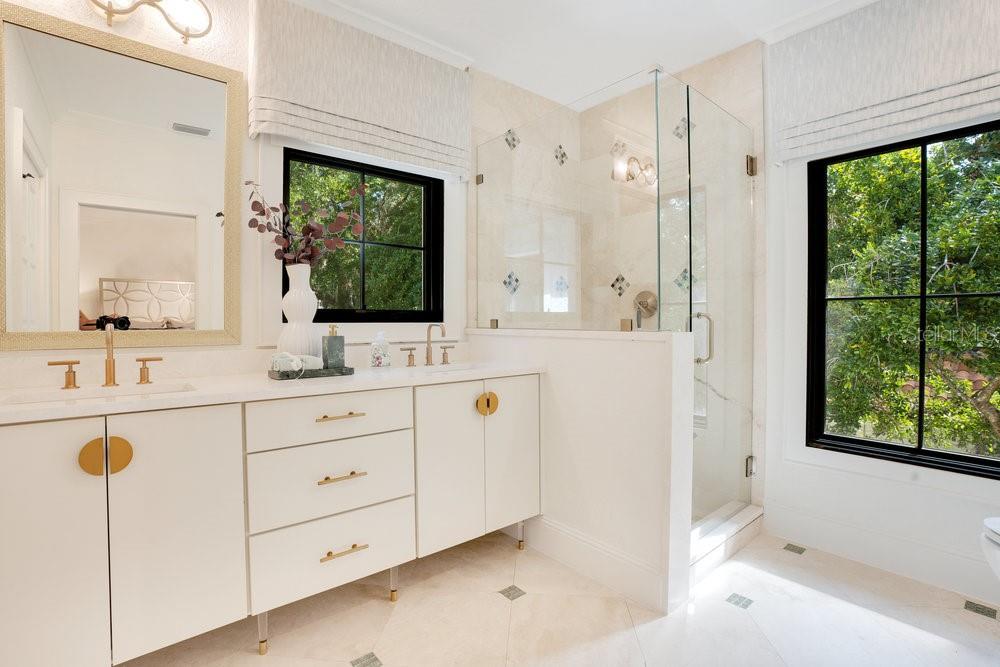 ISLEWORTH - Residential