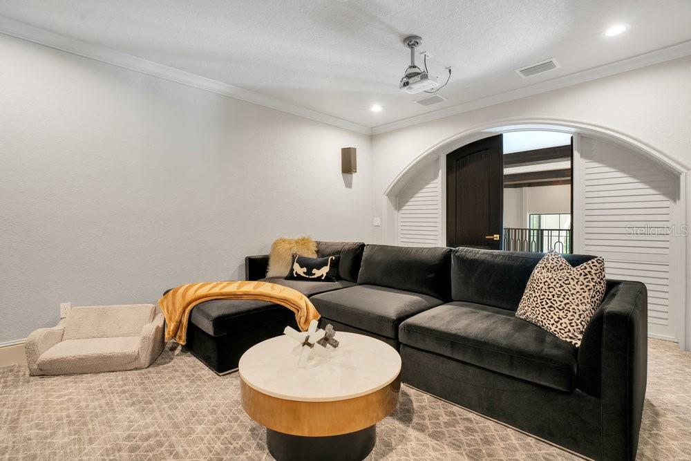 ISLEWORTH - Residential