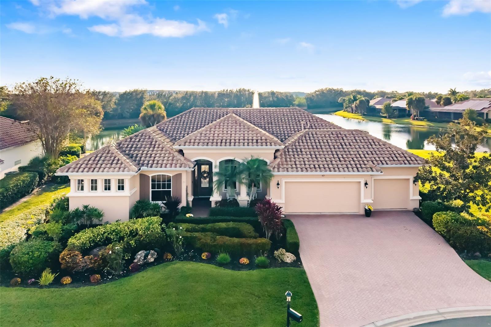 WATERLEFE GOLF & RIVER CLUB - Residential