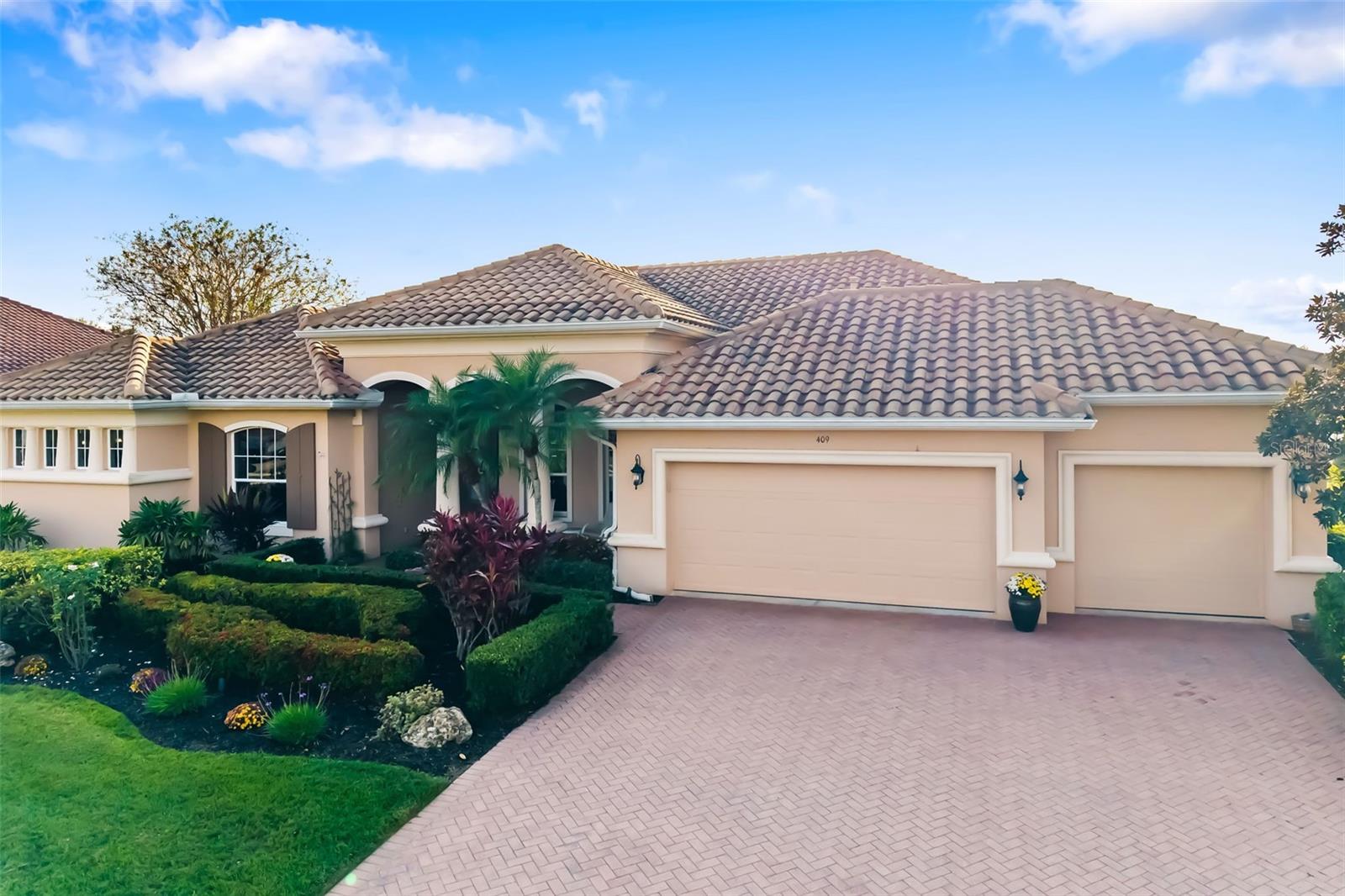 WATERLEFE GOLF & RIVER CLUB - Residential