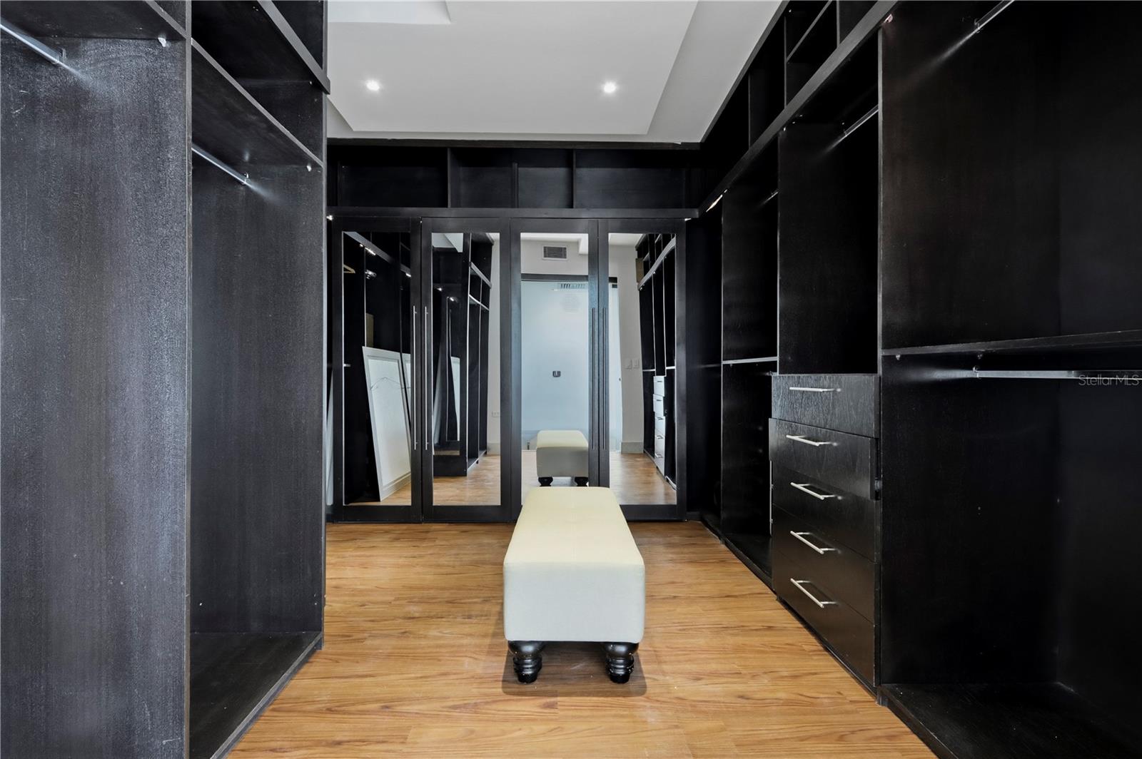 CONDADO - Residential