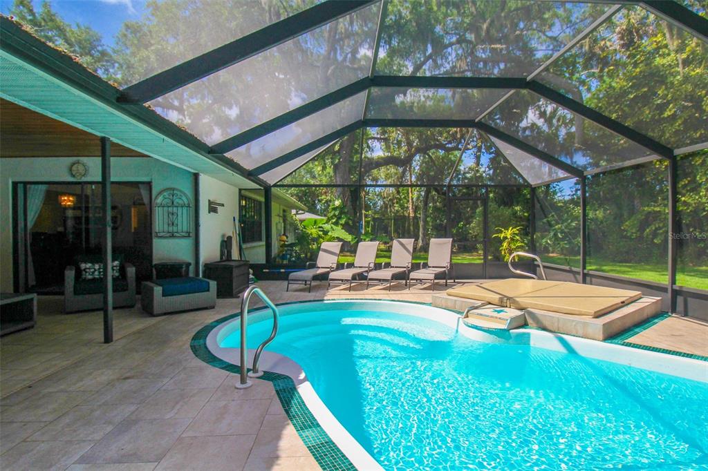 DEER RUN AT PALM VIEW - Residential Lease