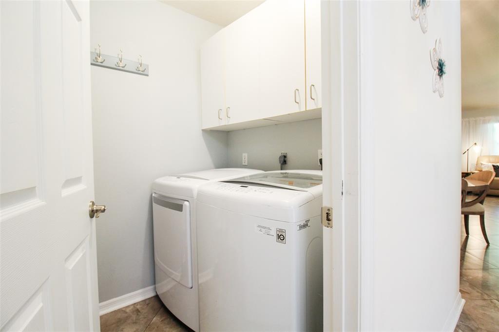 DEER RUN AT PALM VIEW - Residential Lease