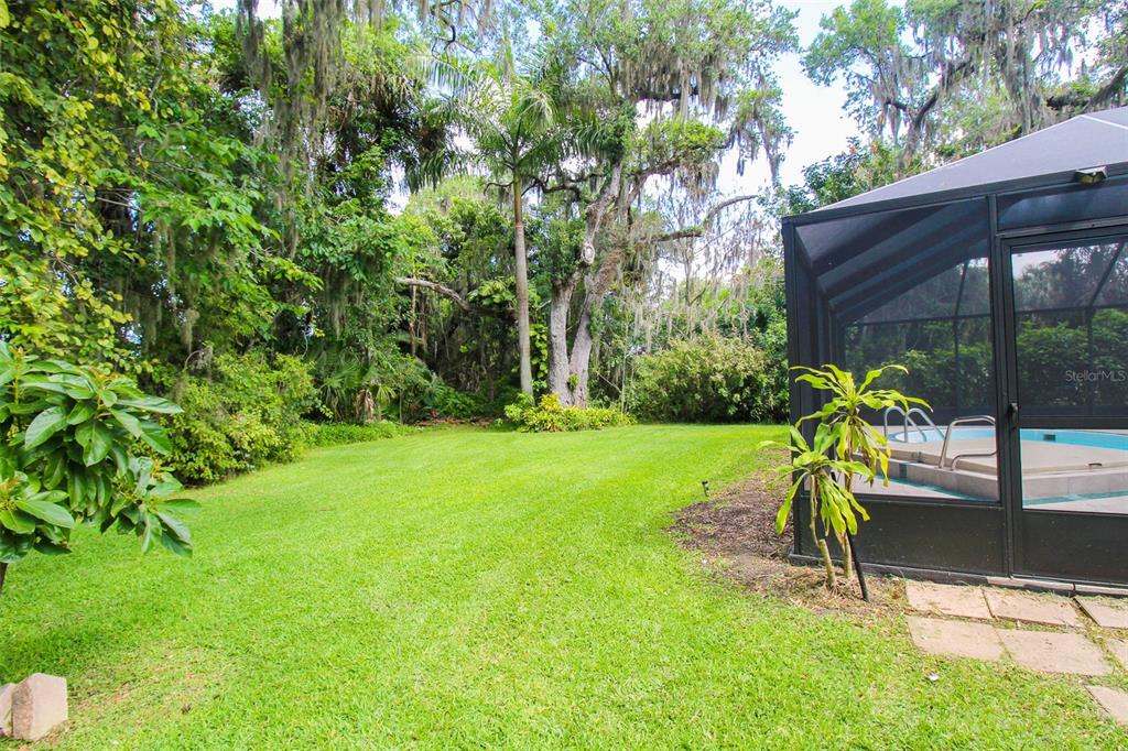 DEER RUN AT PALM VIEW - Residential Lease