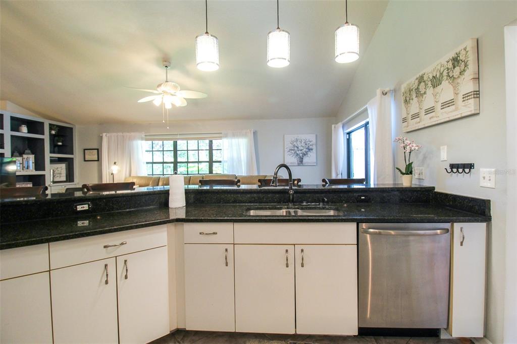 DEER RUN AT PALM VIEW - Residential Lease