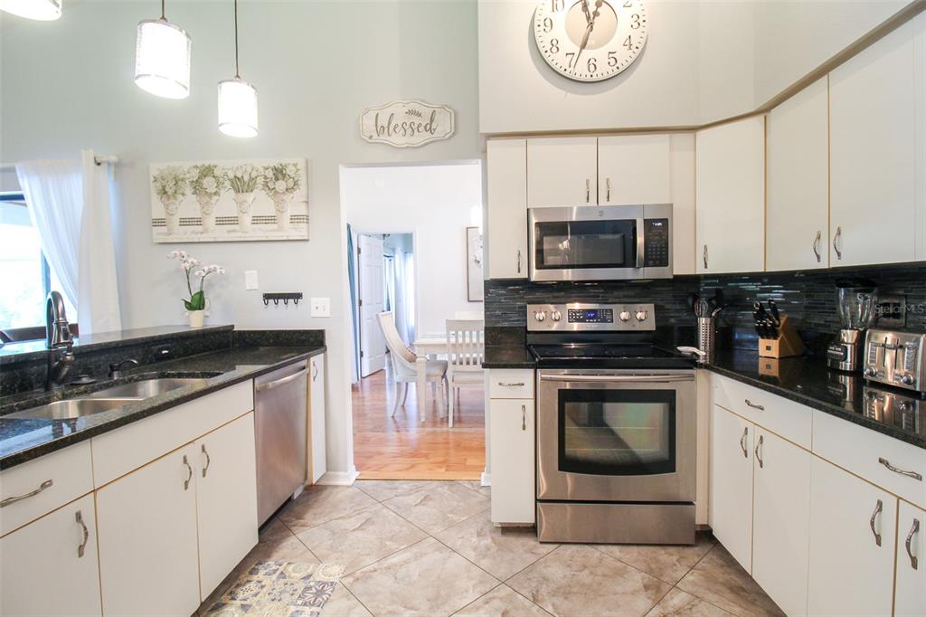 DEER RUN AT PALM VIEW - Residential Lease