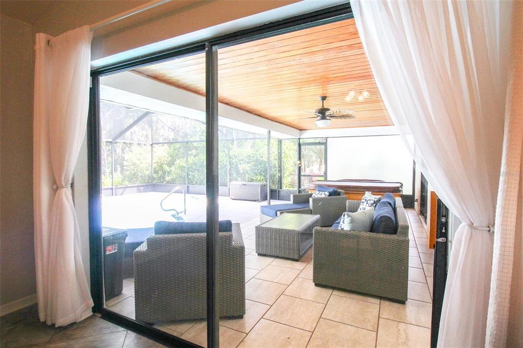 DEER RUN AT PALM VIEW - Residential Lease