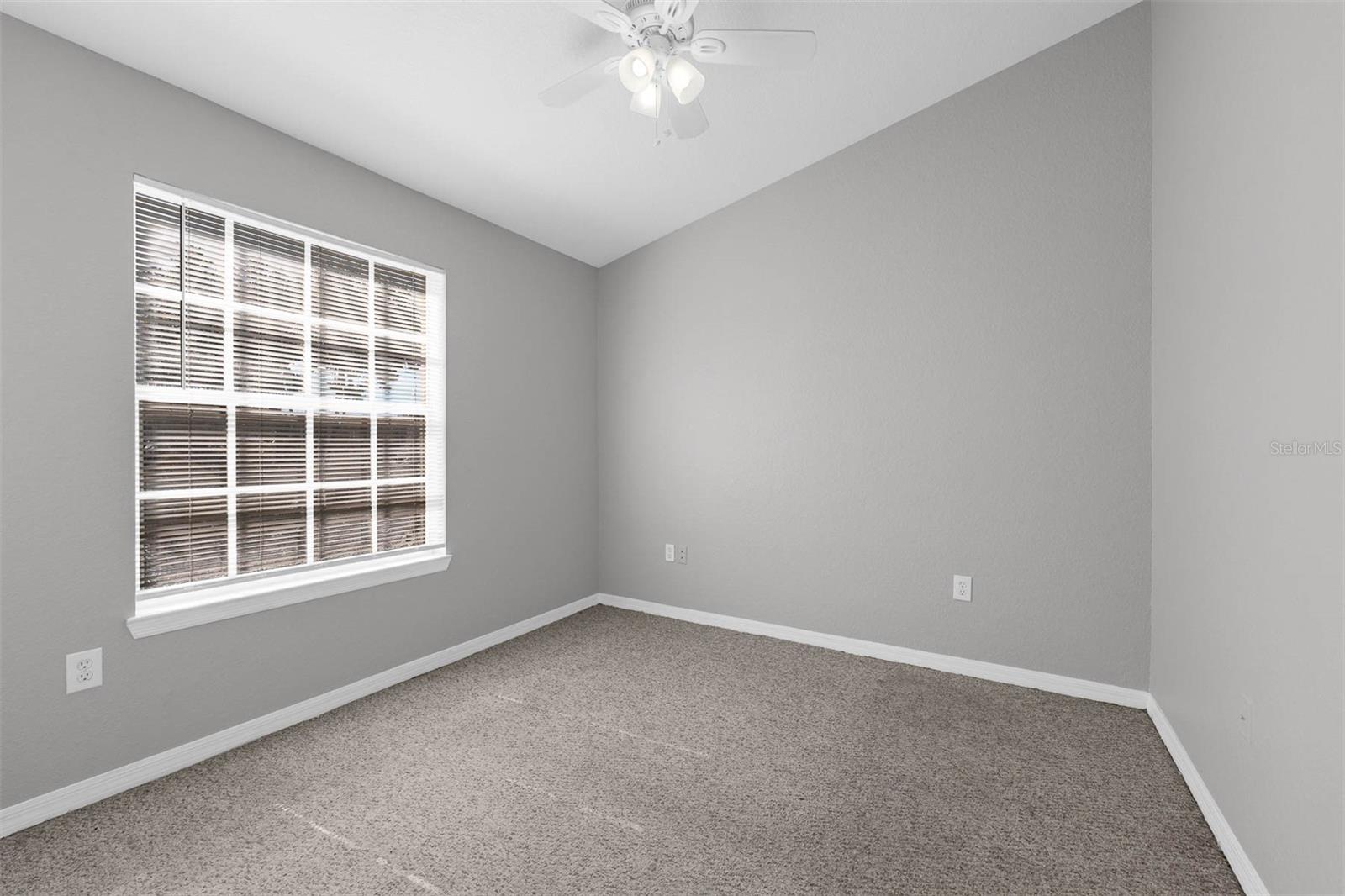 CRESCENT PLACE AT LAKE LOTUS CONDO - Residential