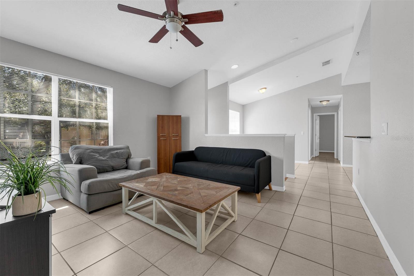 836 GRAND REGENCY POINT 200