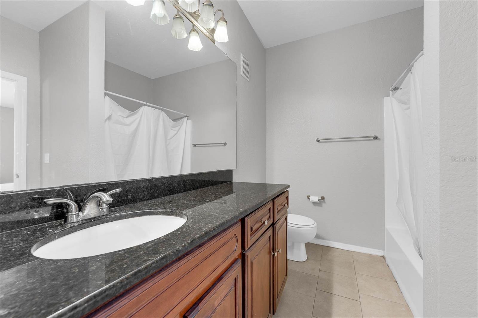 CRESCENT PLACE AT LAKE LOTUS CONDO - Residential