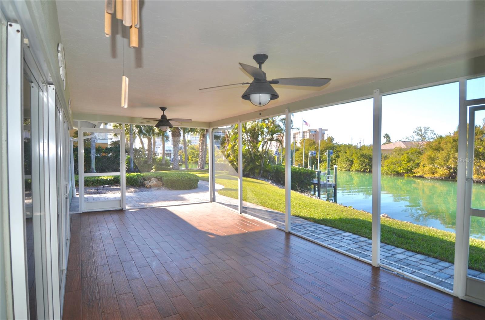 LA GUNA PARK - Residential