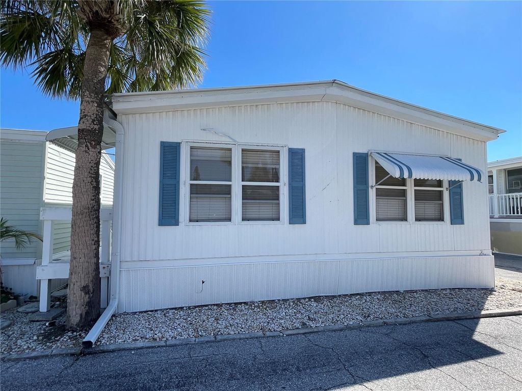 Photo of 68 Twin Shores Boulevard, Longboat Key, FL 34228 (MLS # A4669512)