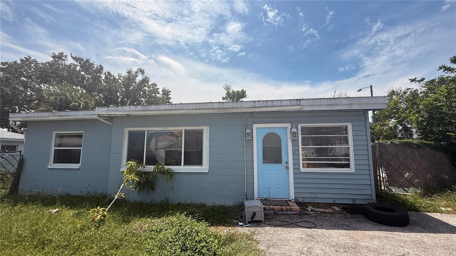 Discover this versatile 3-bedroom, 2-bath home in the heart of Seminole, just minutes from award-winning Gulf beaches, Seminole City Center, schools, and parks. With a flexible layout and income potential, this property is a rare find!
The right side of the home functions as a private in-law suite featuring its own living room, kitchen, bedroom, and bath, with a private side entrance and access to the backyard terrace. Perfect for rental income, guest quarters, or multi-generational living.
The left side of the property offers two additional bedrooms, a bathroom, a spacious living room, and a kitchen, making it ideal for comfortable family living.
With no HOA restrictions and a generous lot, this home is perfect for investors seeking rental potential or first-time buyers wanting extra income to offset their mortgage.
Don’t miss out—this Seminole home combines location, space, and endless possibilities!